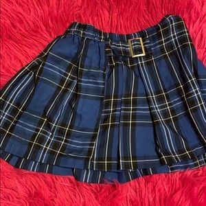 Pleated plaid skirt with shorts